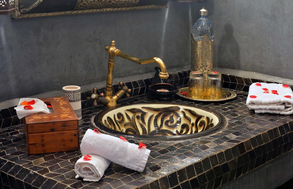 Riad La Porte Rouge By La Siredrah 4*