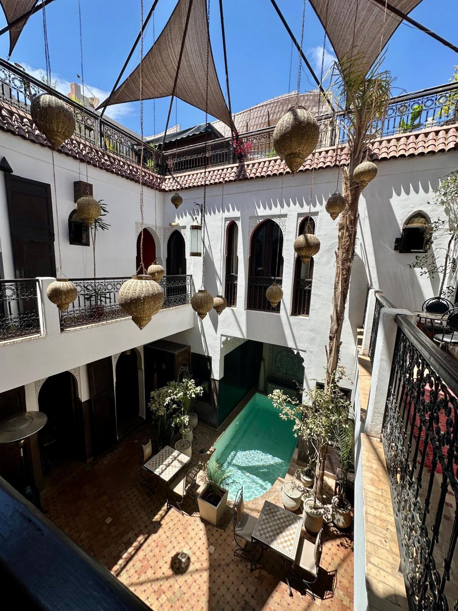 Riad La Porte Rouge By La Siredrah